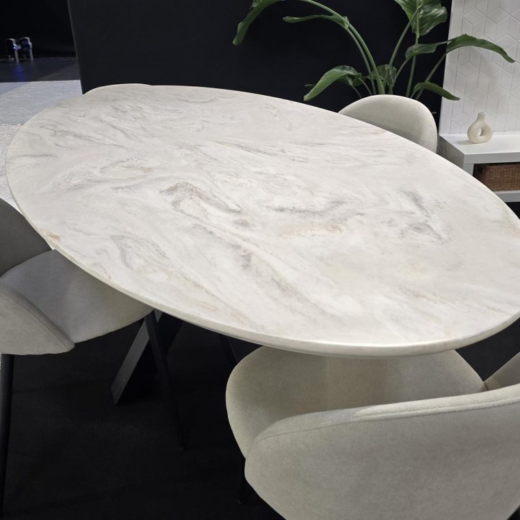 Table sur-mesure en Corian®